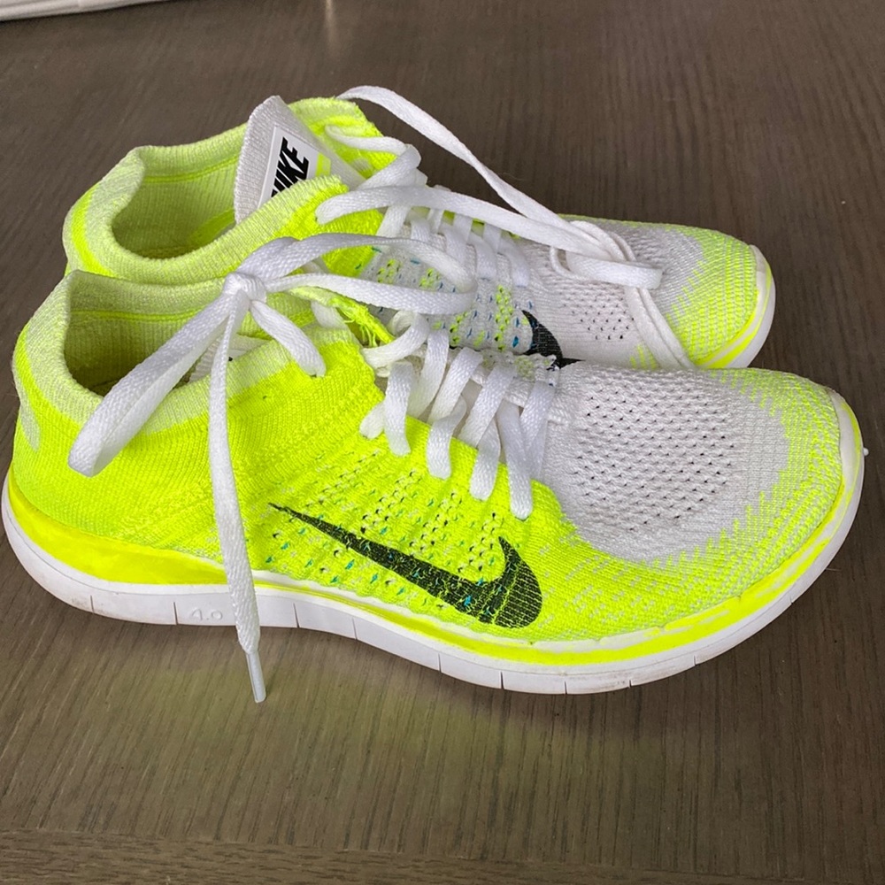 WOMENS NIKE FREE 4.0 FLYNIT VOLT YELLOW